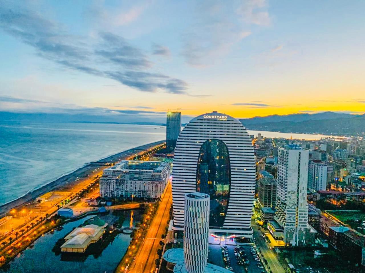 Luxury Batumi Hotel Exterior foto