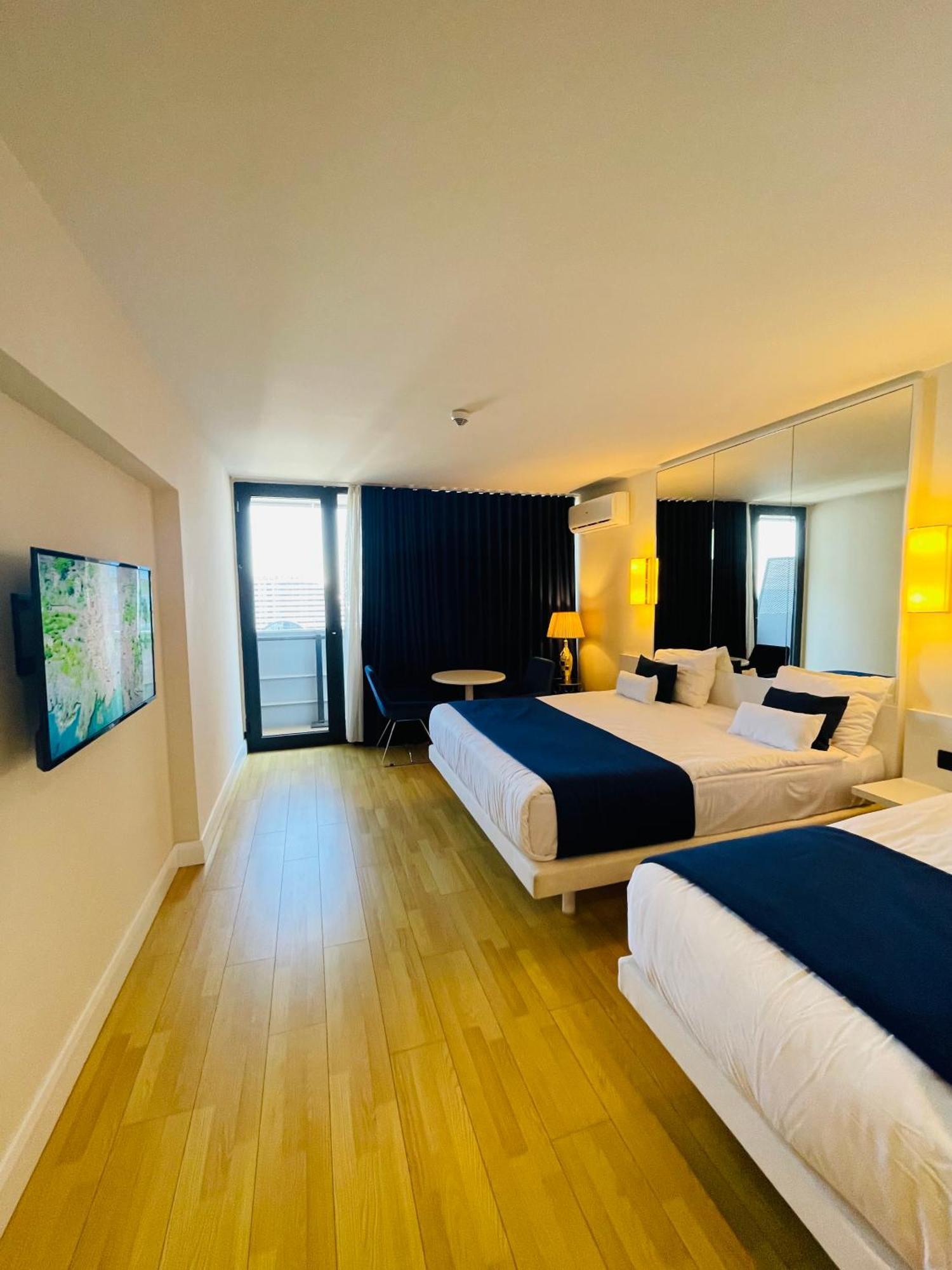 Luxury Batumi Hotel Exterior foto