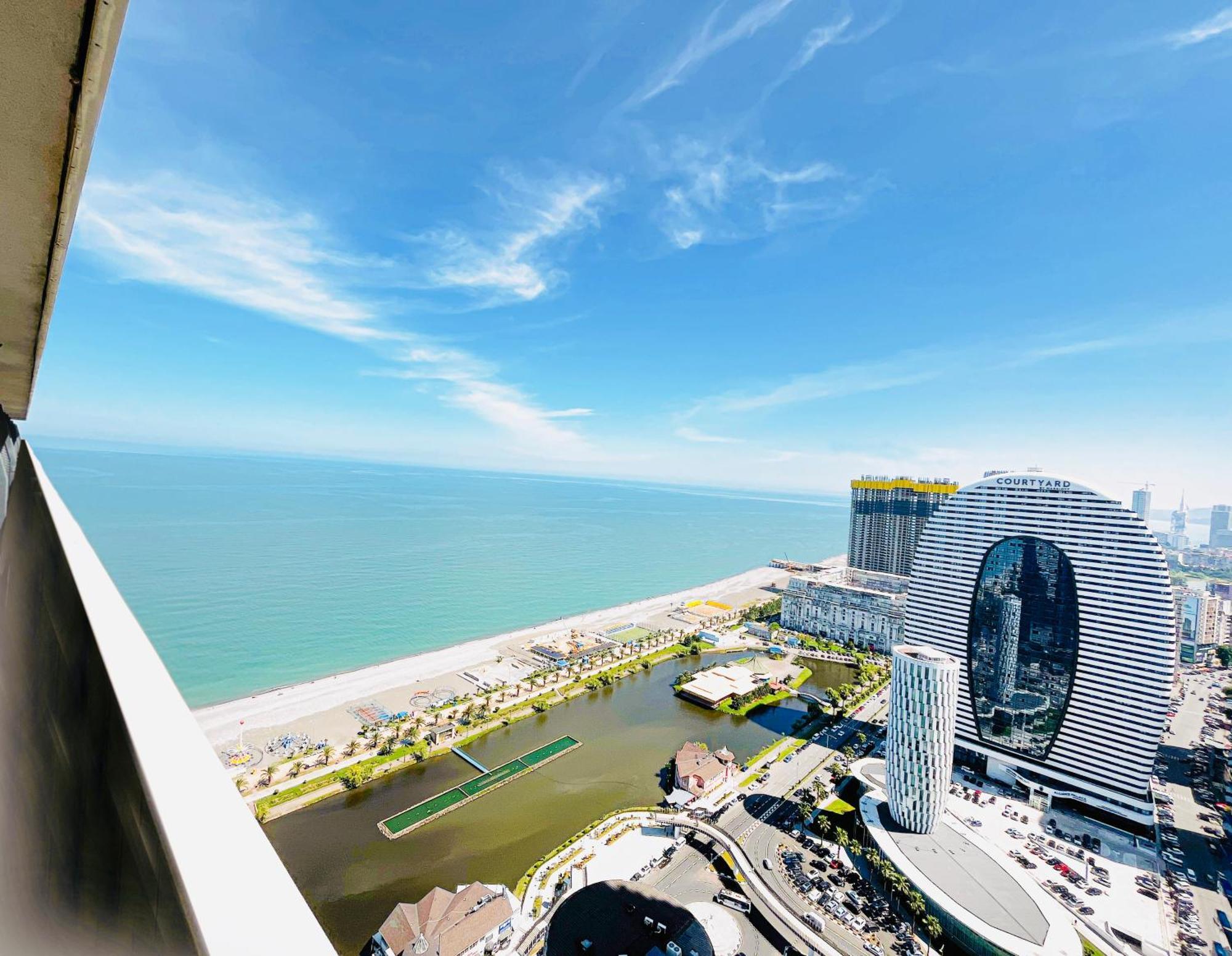 Luxury Batumi Hotel Exterior foto