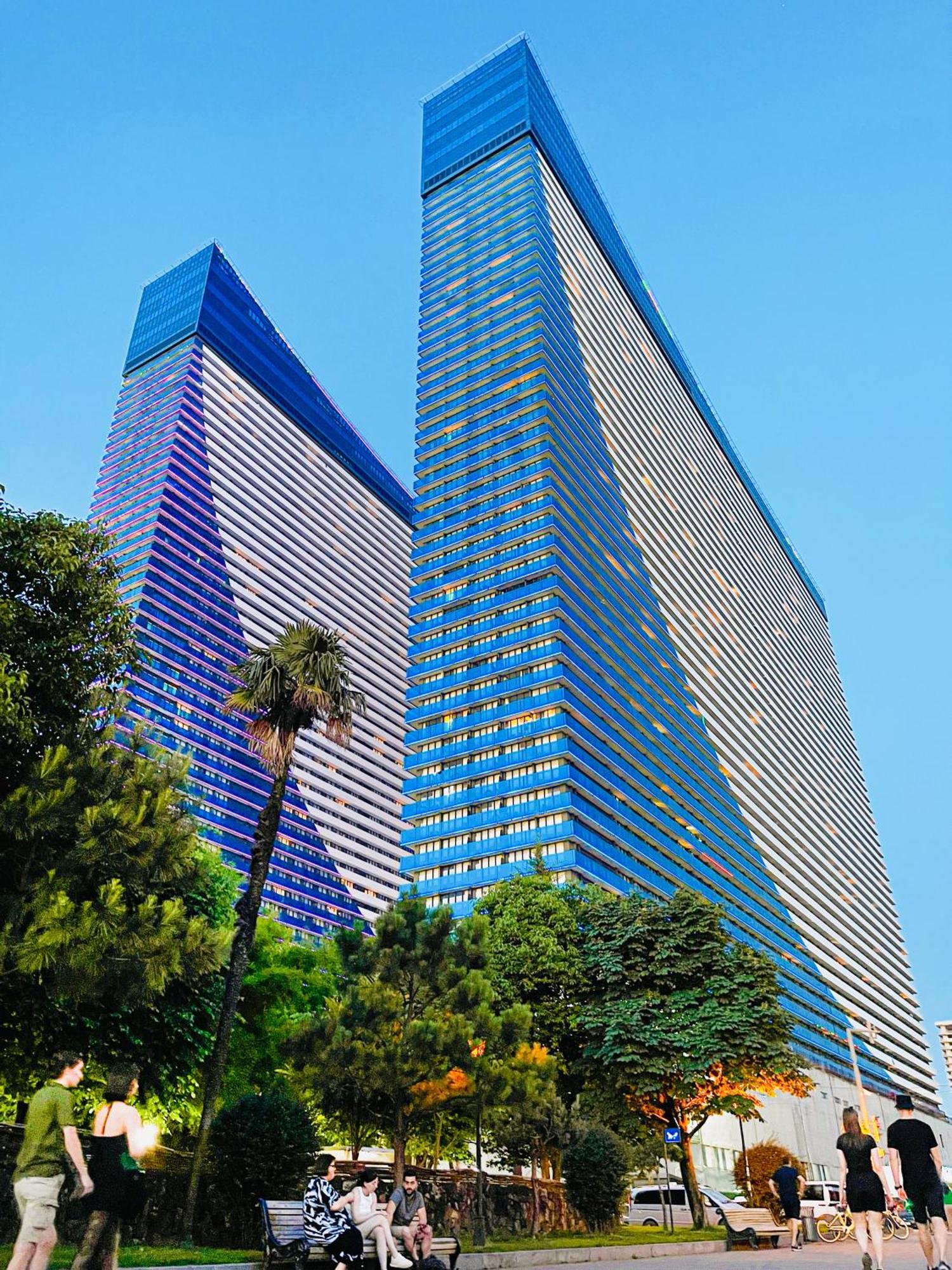 Luxury Batumi Hotel Exterior foto